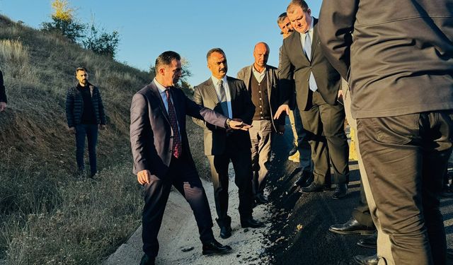 Bitlis Valisi Karakaya, Mutki'deki Yol Yapım Çalışmalarını İnceledi