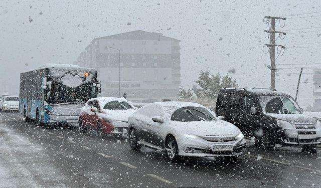 Meteoroloji'den Bitlis'e Kar ve Tipi Uyarısı