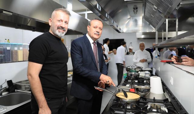 Bitlis Eren Üniversitesi’nde Yöresel Lezzet ve Kültür Buluşması Etkinliği Düzenlendi