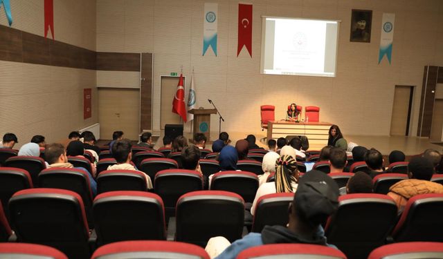 Bitlis Eren Üniversitesi’nde Kadına Yönelik Şiddetle Mücadele Semineri