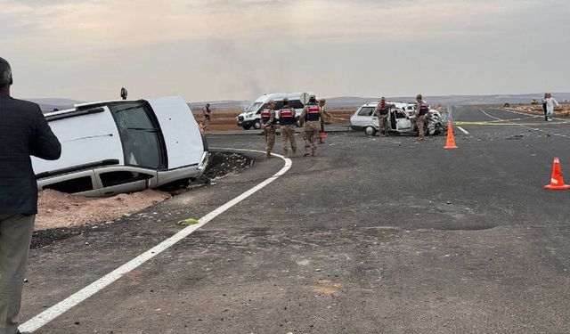 Suruç'ta otomobiller çarpıştı: 1 ölü, 3 yaralı