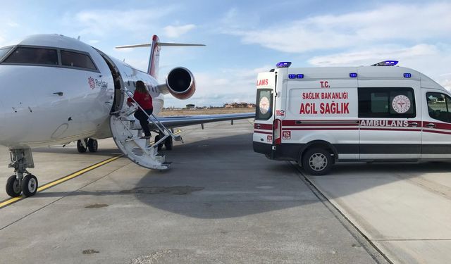 Van’da 3 Yenidoğan Hasta Ambulans Uçakla Sevk Edildi