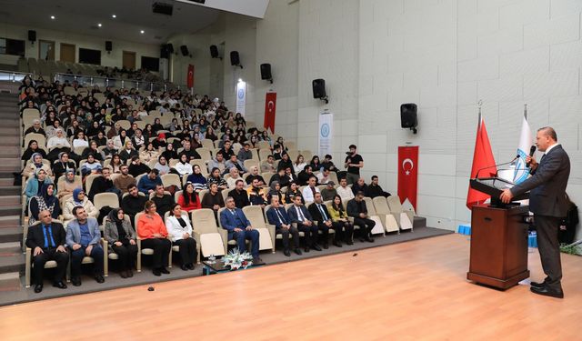 Bitlis Eren Üniversitesi Sağlık Hizmetleri MYO'da Mezunlar Coşkusu