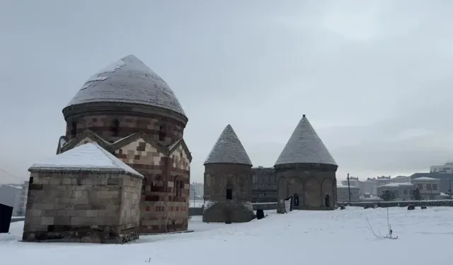 Eksi 24 Dereceyle Türkiye'nin En Soğuk Yerleşim Yeri Oldu