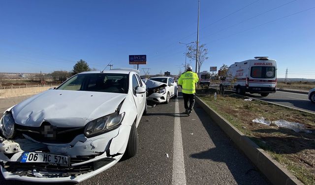 Zincirleme Trafik Kazası: 5 Yaralı