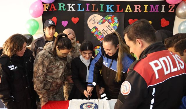 Bitlis Emniyet  Müdürlüğü'nden Engelliler Günü’nde Özel Bireylere Anlamlı Etkinlik