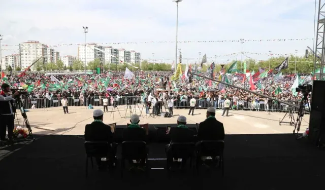 Diyarbakır’da Mevlid-i Nebi Coşkusu: Yüz Binler Hz. Muhammed İçin Buluştu