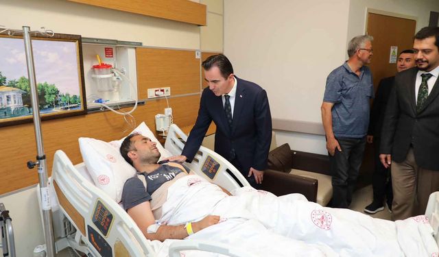 Bitlis Valisi Karakaya’dan Tatvan Devlet Hastanesine Ziyaret