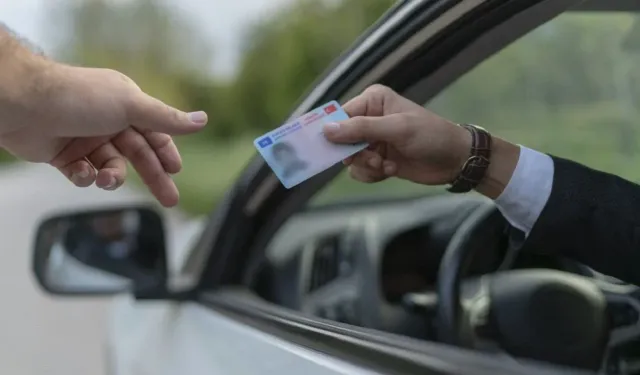 Trafikte Yeni Dönem: Bu Kişilerin Ehliyetlerine El Konulacak