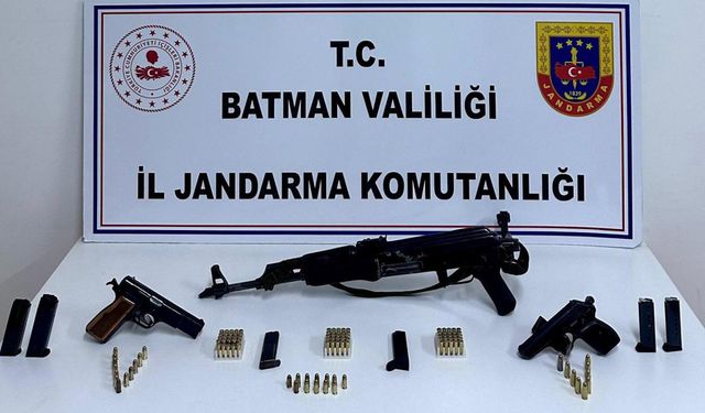 Batman’da Kaçak Silah Operasyonu: Kaleşnikof ve Tabancalar Ele Geçirildi