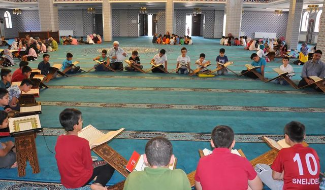 Yaz Kur’an Kursları 30 Haziran’da Başlıyor
