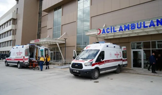 Akraba Aile Arasında Kavga Kanlı Bitti: Baba Öldü, Oğlu Ağır Yaralı