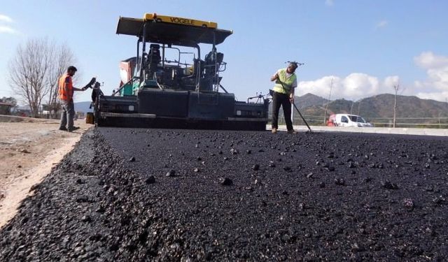 AHLAT'TA ALT TEMEL VE SATHİ KAPLAMA YOL YAPIMI
