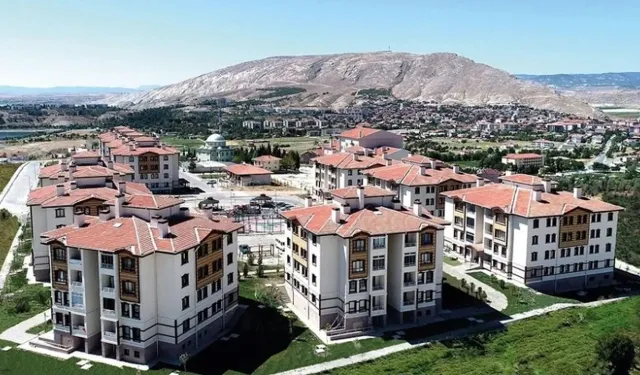15 İlde TOKİ Sevinci: 5.899 Aile Evlerine Kavuştu