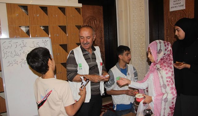 Mardin Umut Kervanı’ndan Kur’an Kursu Öğrencilerine Sürpriz