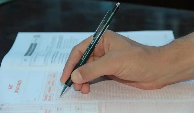 MEB Akademi Giriş Sınavı'nın İkinci Oturumu Tamamlandı