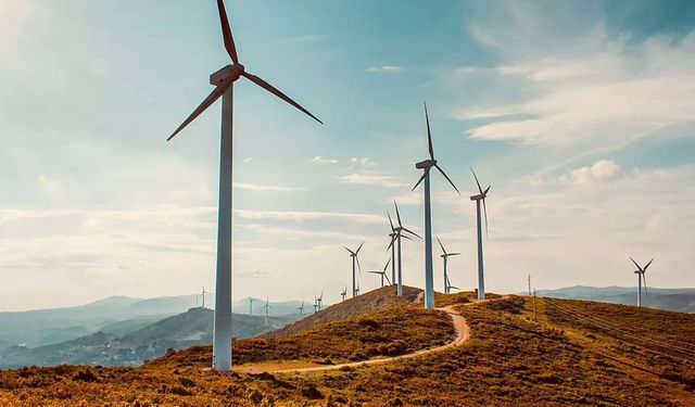 Siirt’te 8 Türbinli Rüzgar Enerjisi Santrali Kuruluyor