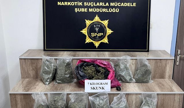 Siverek’te 7 Kilo Skunk Ele Geçirildi: 3 Gözaltı