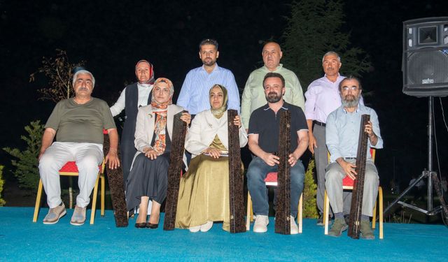 Ahlat'ta 'Öykü Gecesi' Yoğun İlgi Gördü