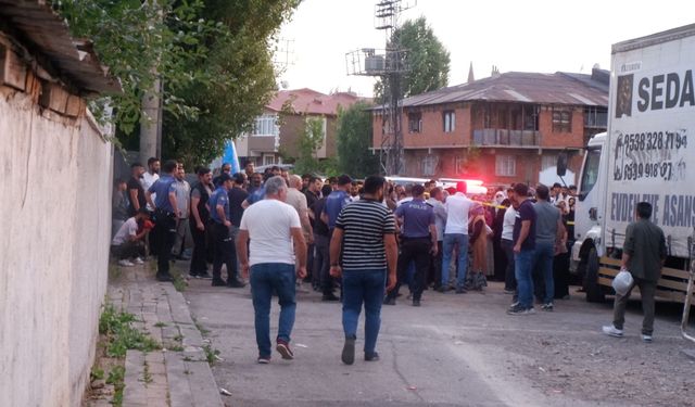 Çöp Kamyonunun Çarptığı 4 Yaşındaki Eyüp Hayatını Kaybetti