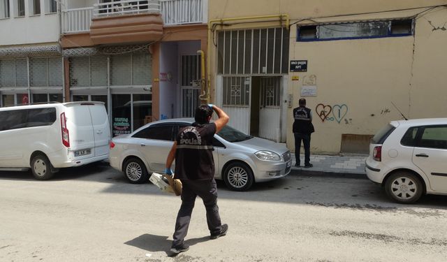 89 Yaşındaki Adam Evinde Ölü Bulundu