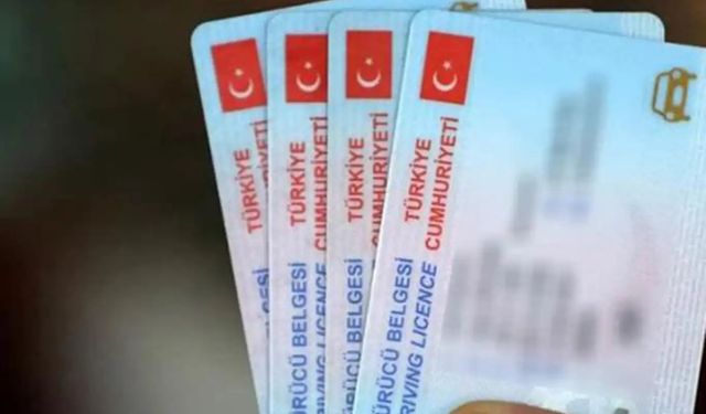 Eski Tip Ehliyetler 1 Ağustos’tan Sonra Geçersiz Olacak! Yenileme Ücreti 7 Bin 438 TL Olacak