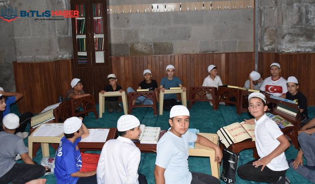 Bitlis’te Camiler Çocuk Sesleriyle Şenleniyor