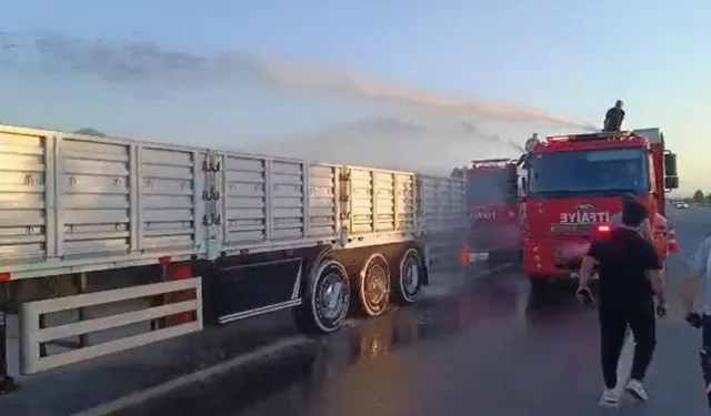 Otobanda Alev Alan Tır Son Anda Söndürüldü