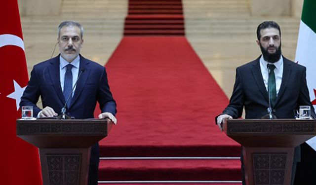 Bakan Fidan Suriye Devlet Başkanı Şara ile Görüştü