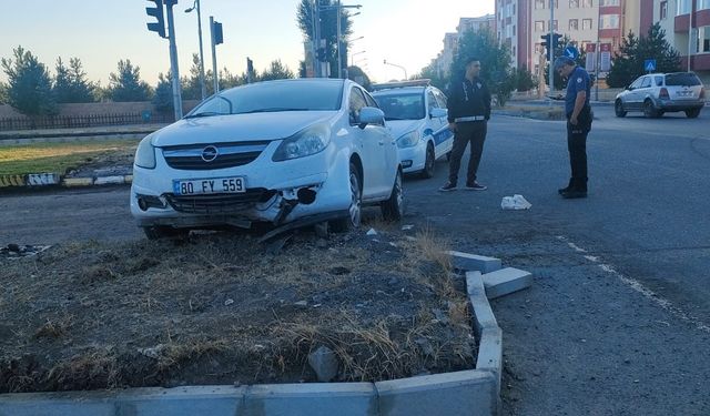 Direksiyon Başında Kalp Krizi Geçiren Sürücü Öldü