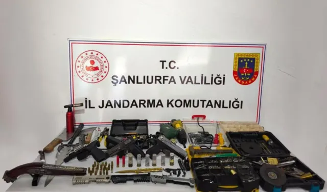 Osmanlı Döneminden Kalma Motifli Silahlar Ele Geçirildi