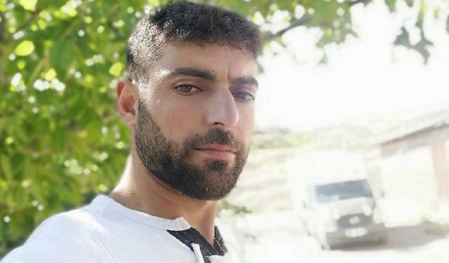 Hareket Eden Araçtan Atlayan Sürücü Hayatını Kaybetti