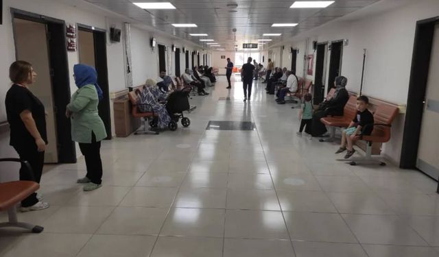 Tatvan Devlet Hastanesi Ek Hizmet Binasında Genel Cerrahi ve Kolaylık Polikliniği Açıldı