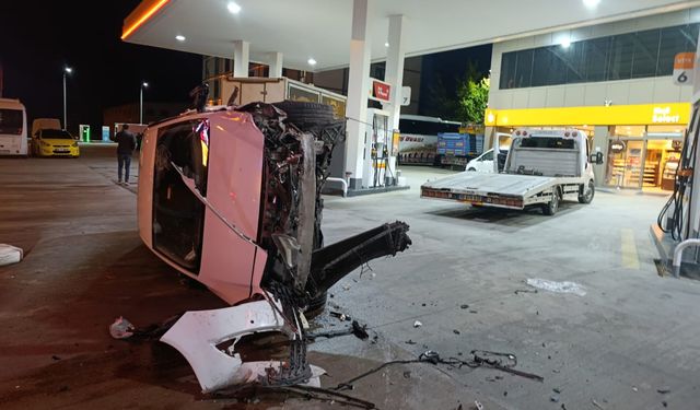 Muş-Bitlis Kara Yolunda İki Otomobil Çarpıştı: 2 Yaralı