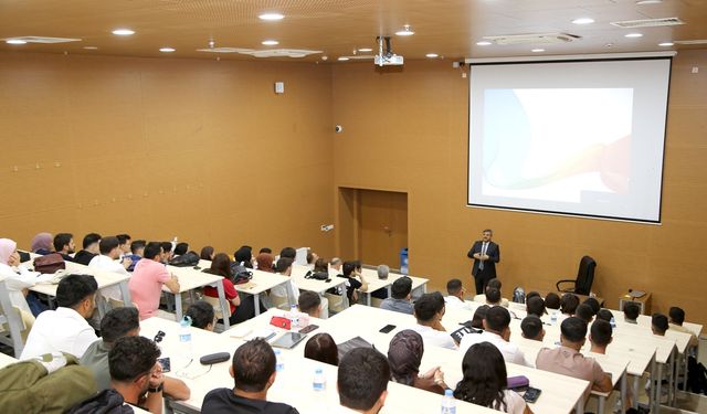 Siirt Üniversitesi’nde akademik yılın ilk dersi: Filistin temalı işlendi