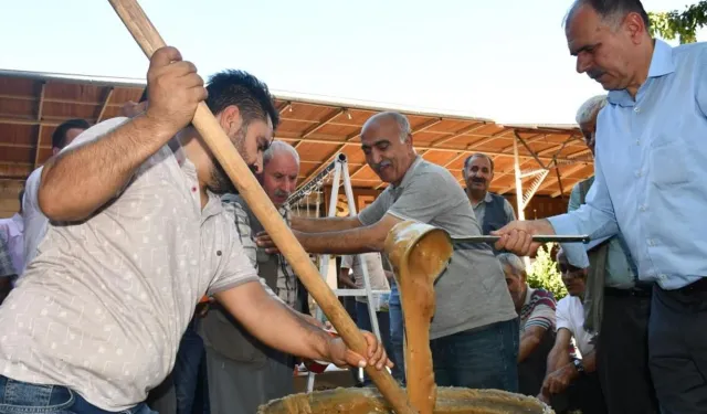 Geleneksel Şire-Kerge Şenliği Renkli Görüntülerle Kutlandı