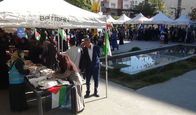 Batman’da Gazze İçin “Hayır Çarşısı” Düzenlendi