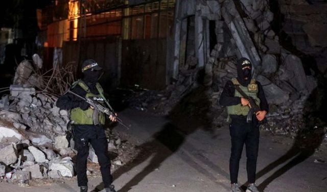 HAMAS, iki esirin cenazesini Kızılhaç’a teslim etti