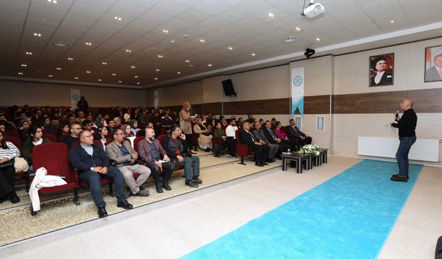 Bitlis Eren Üniversitesi'nde Öğrenci Kulüpleri Yeni Dönem Hedeflerini Tanıttı