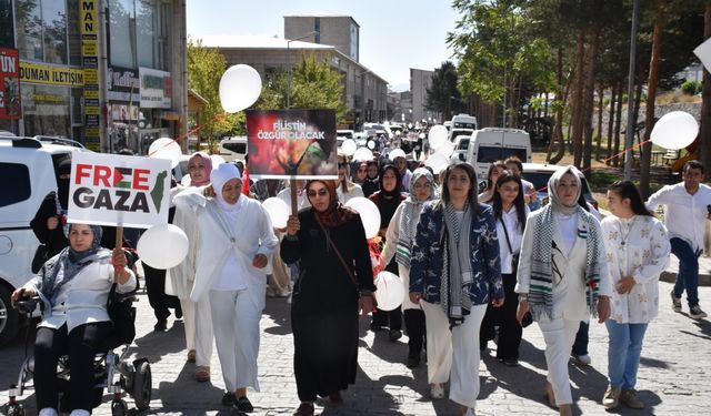 AK Parti Bitlis İl Kadın Kolları’ndan Gazze İçin Sessiz Çığlık Yürüyüşü
