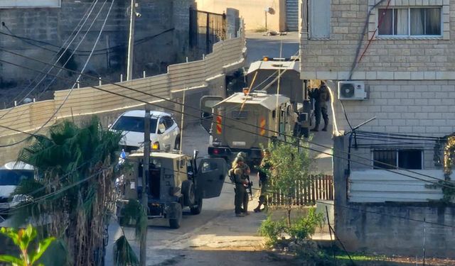 İşgalciler Batı Şeria’da Geniş Çaplı Baskınlar Düzenledi