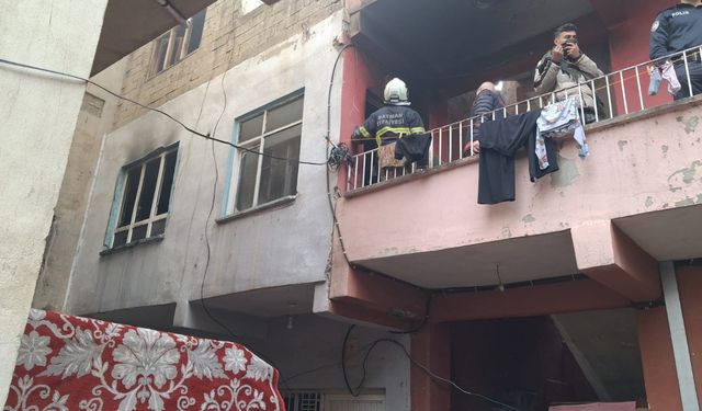Batman’da elektrikli soba yangını: 3 katlı evde hasar oluştu