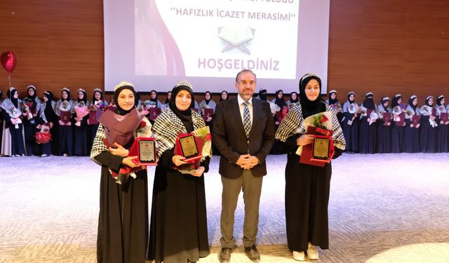 Diyarbakır'da 91 Hafız İçin İcazet Töreni Düzenlendi