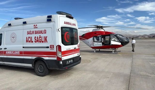 Trafik Kazasında Yaralanan Şahıs Ambulans Helikopterle Van’a Nakledildi