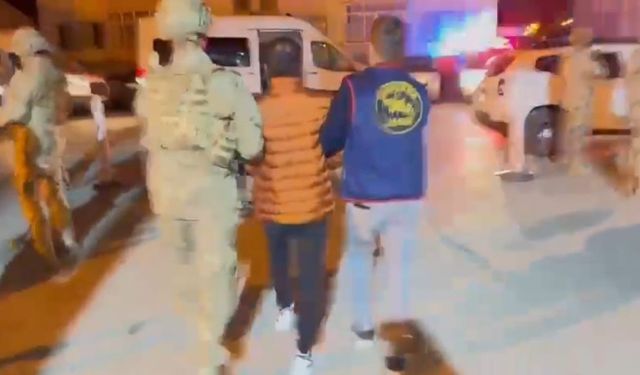 20 Yıl Hapis Cezasıyla Aranan Şahıs Çobanlık Yaparken Yakalandı