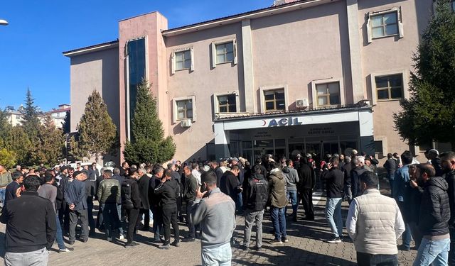 Rastgele Ateş Açan Şahıs Vurularak Etkisiz Hale Getirildi: 4 Yaralı