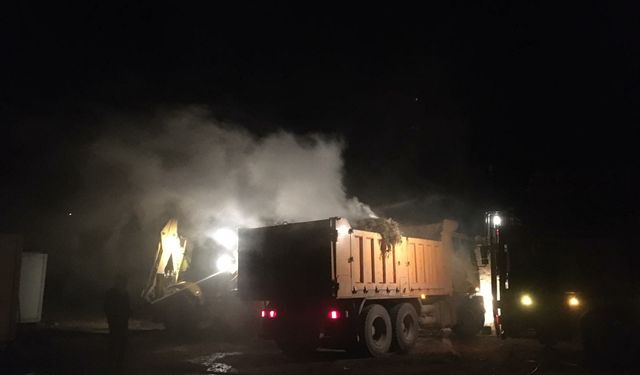 Van'da Samanlık Yangını Korkuttu