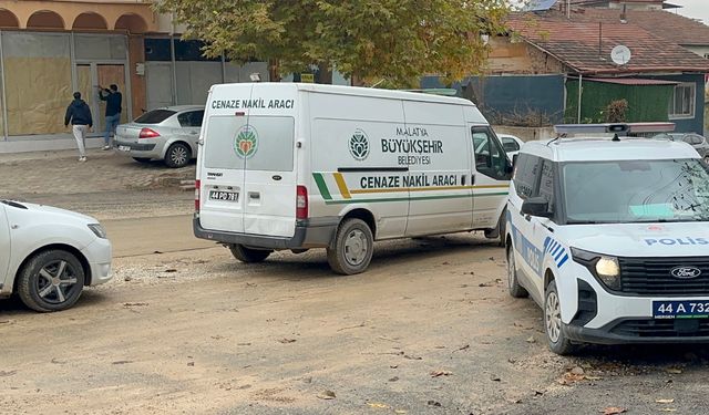 Yalnız Yaşayan Yaşlı Adam Evinde Ölü Bulundu