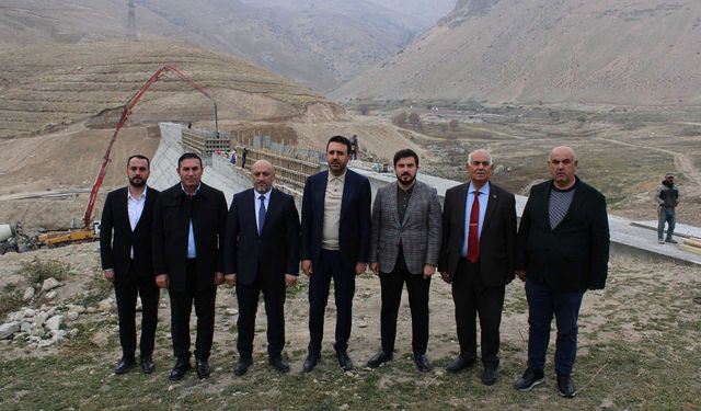 AK Parti Bitlis teşkilatı, Adilcevaz Barajı’nı inceledi
