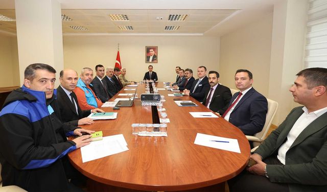 Bitlis’te Köylerde Karla Mücadele Toplantısı